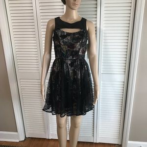 Chord Dress SZ 3‎ NWT
